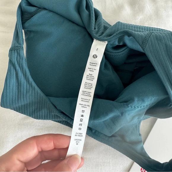 🆕💚 Lululemon Align Ribbed High Neck Tank Top Green Jasper - Picture 6 of 11
